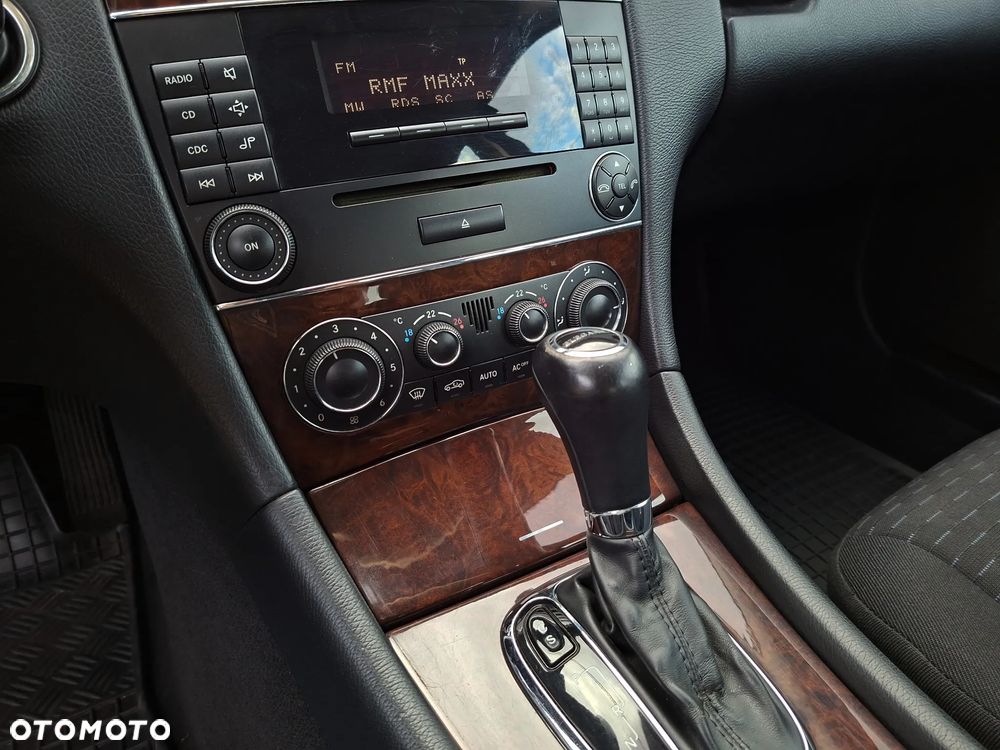 Mercedes-Benz Klasa C 180 Kompressor Automatik Elegance - 31