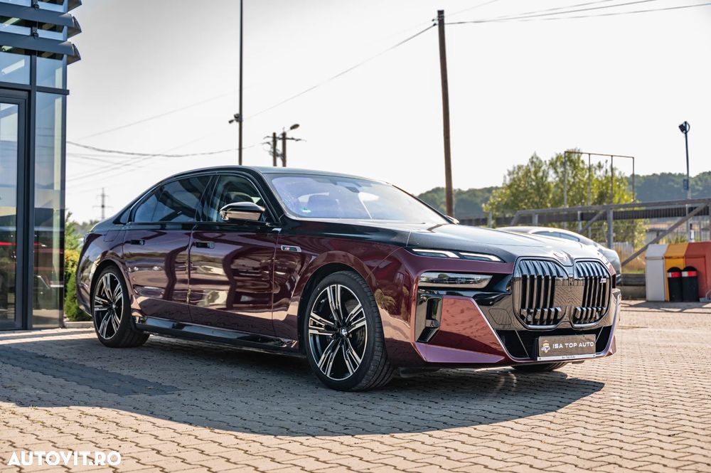 BMW M7 M760e xDrive - 40