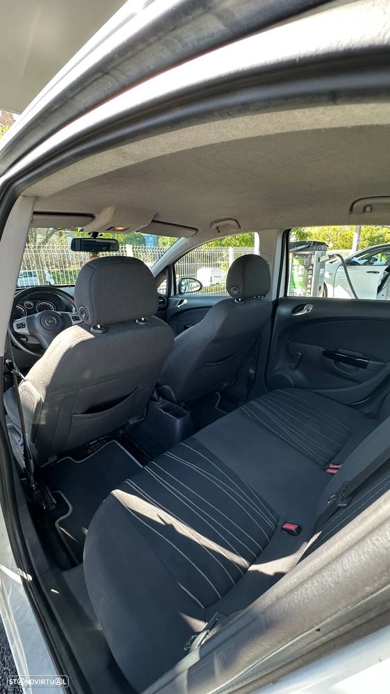 Opel Corsa 1.3 CDTi Enjoy EcoFLEX - 9