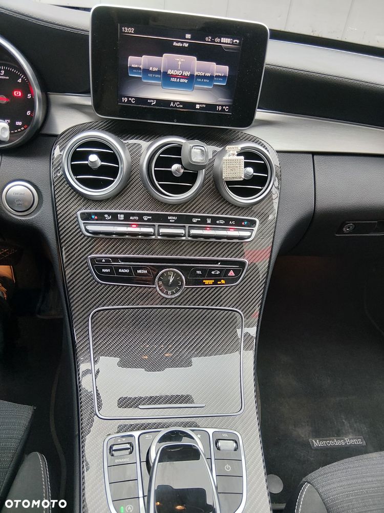 Mercedes-Benz Klasa C 250 d 4-Matic 9G-TRONIC - 24