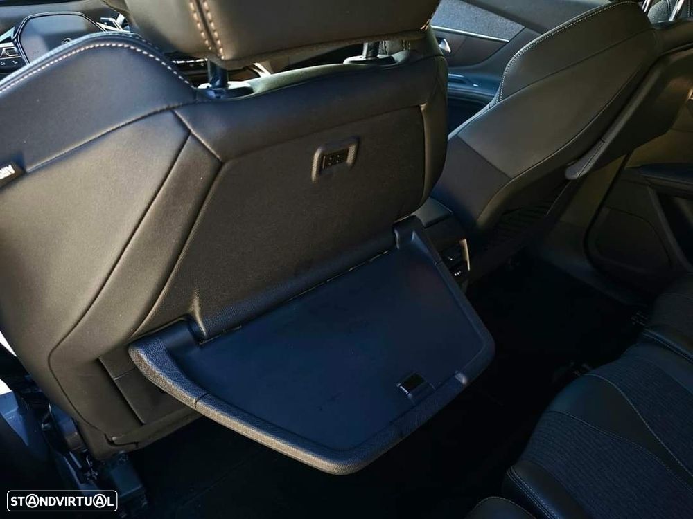 Peugeot 5008 1.5 BlueHDi GT Line J19 EAT8 - 23