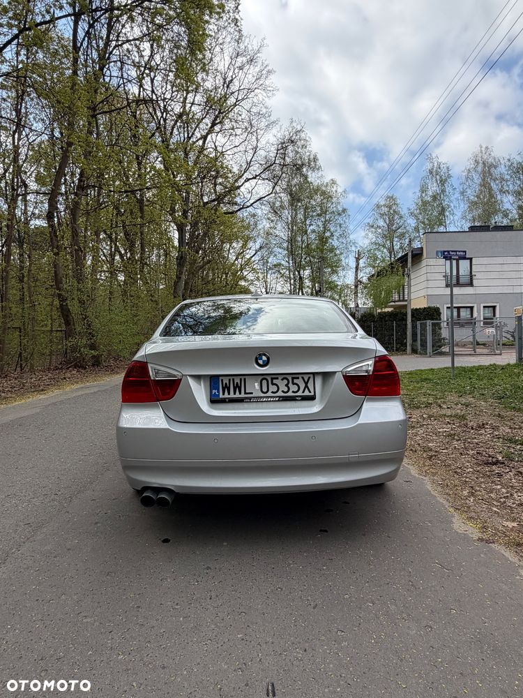 BMW Seria 3 325i - 11