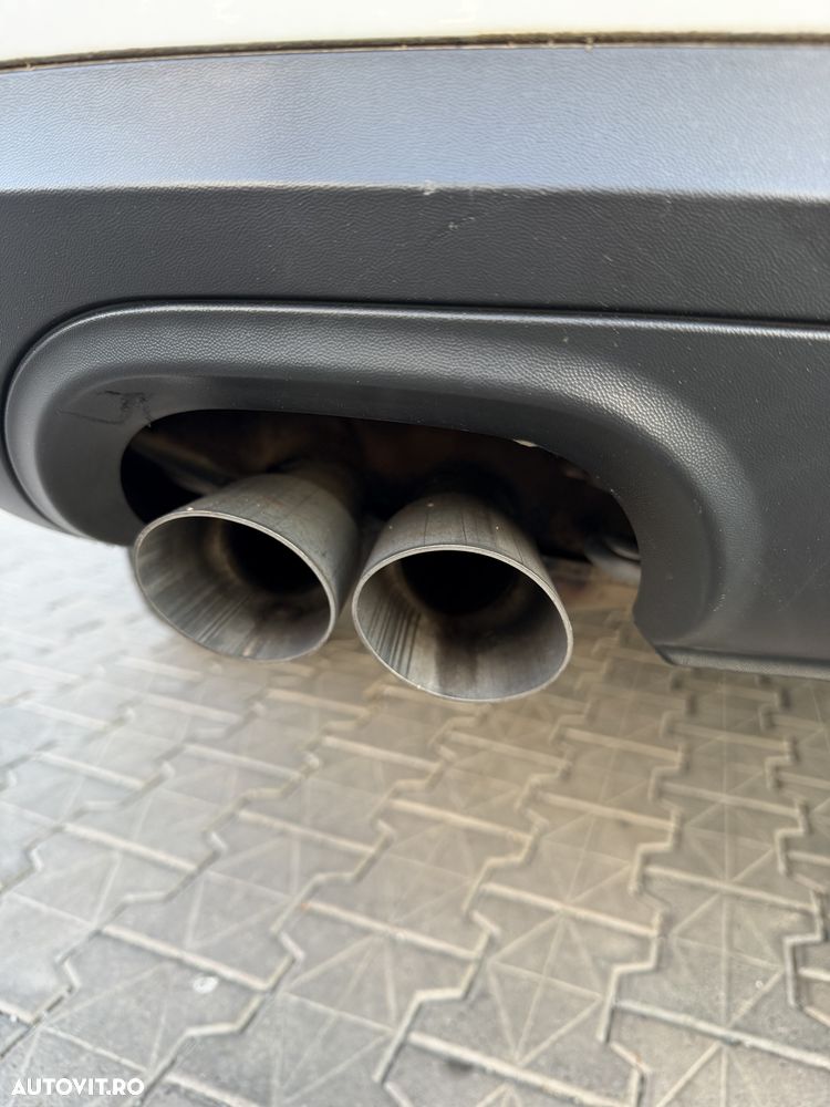 Volkswagen Passat 2.0 TDI Comfortline DPF - 26