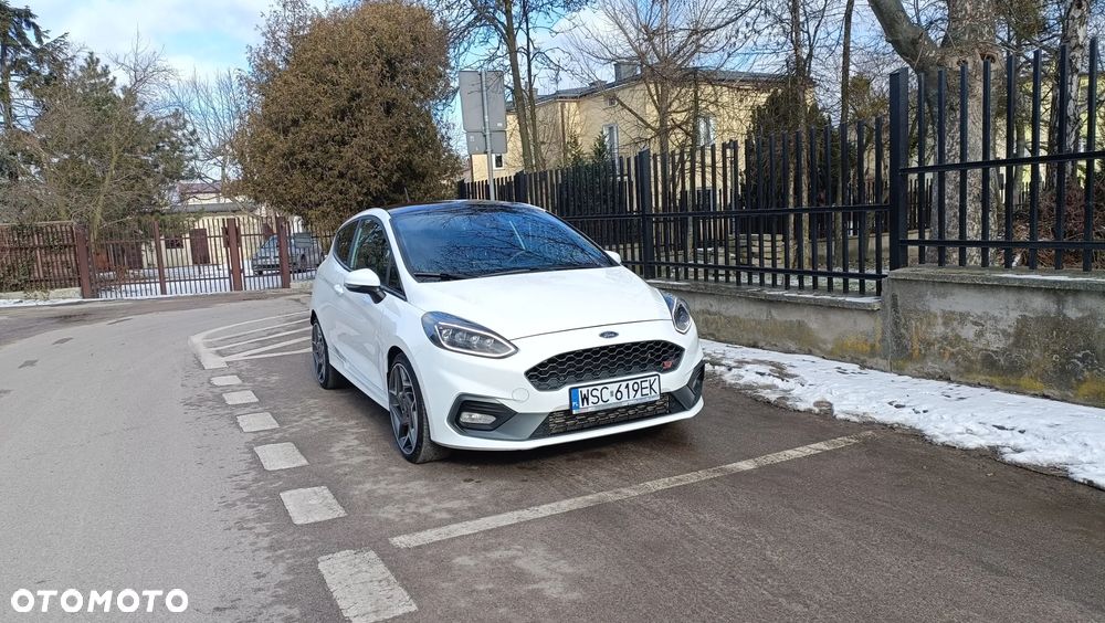 Ford Fiesta - 8