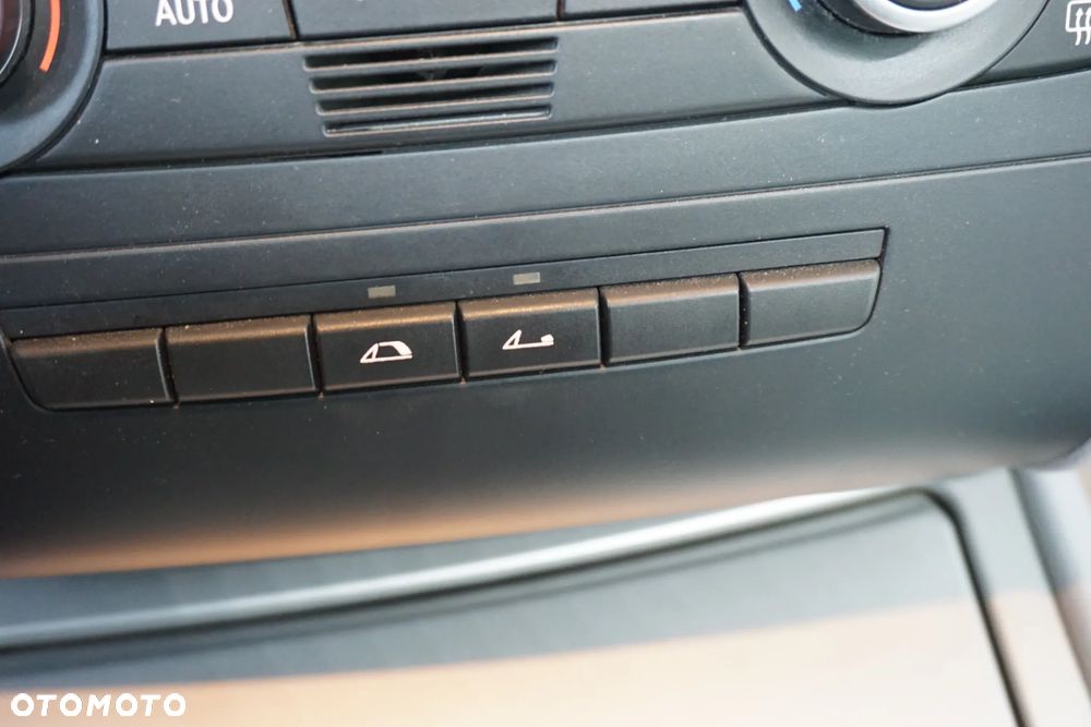 BMW Seria 1 120d - 30