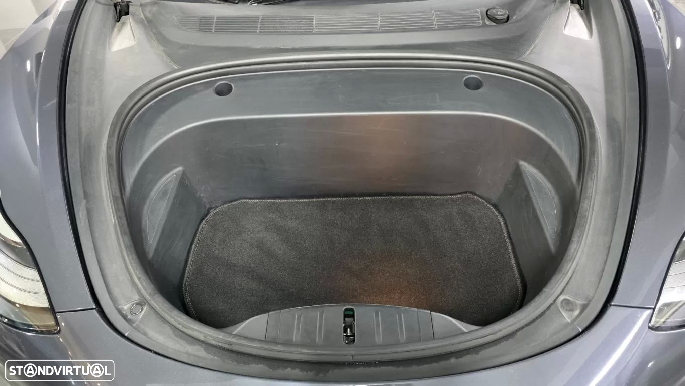 Tesla Model 3 Standard RWD Plus - 24
