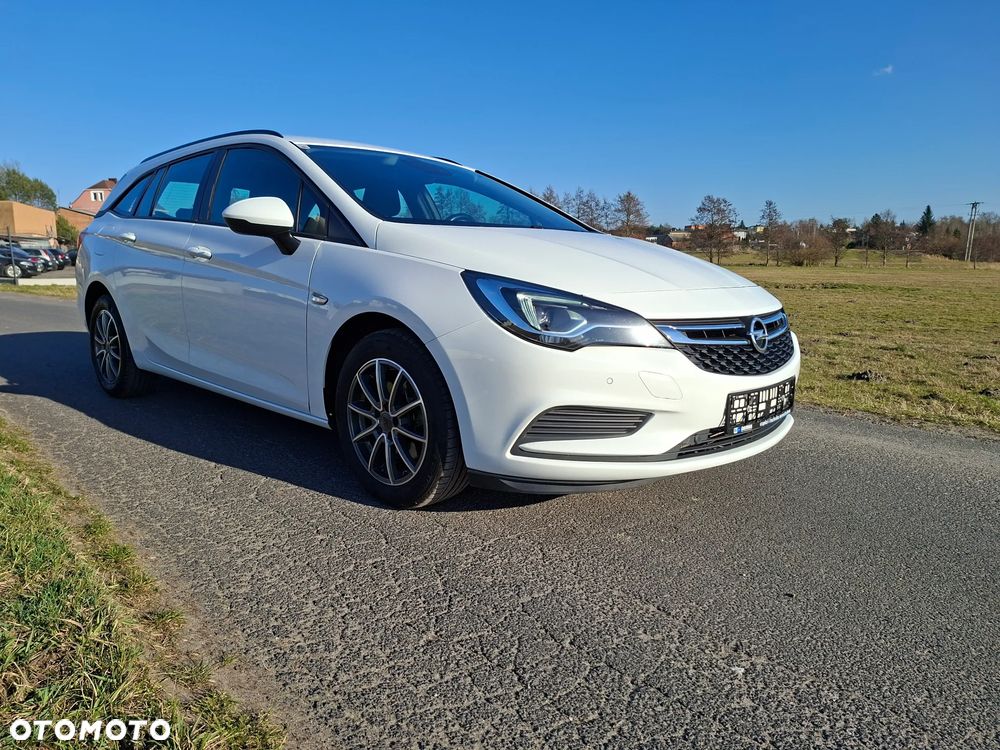 Opel Astra 1.6 D Start/Stop 120 Jahre - 4