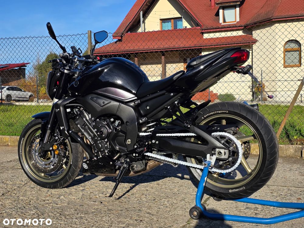Yamaha FZ - 10