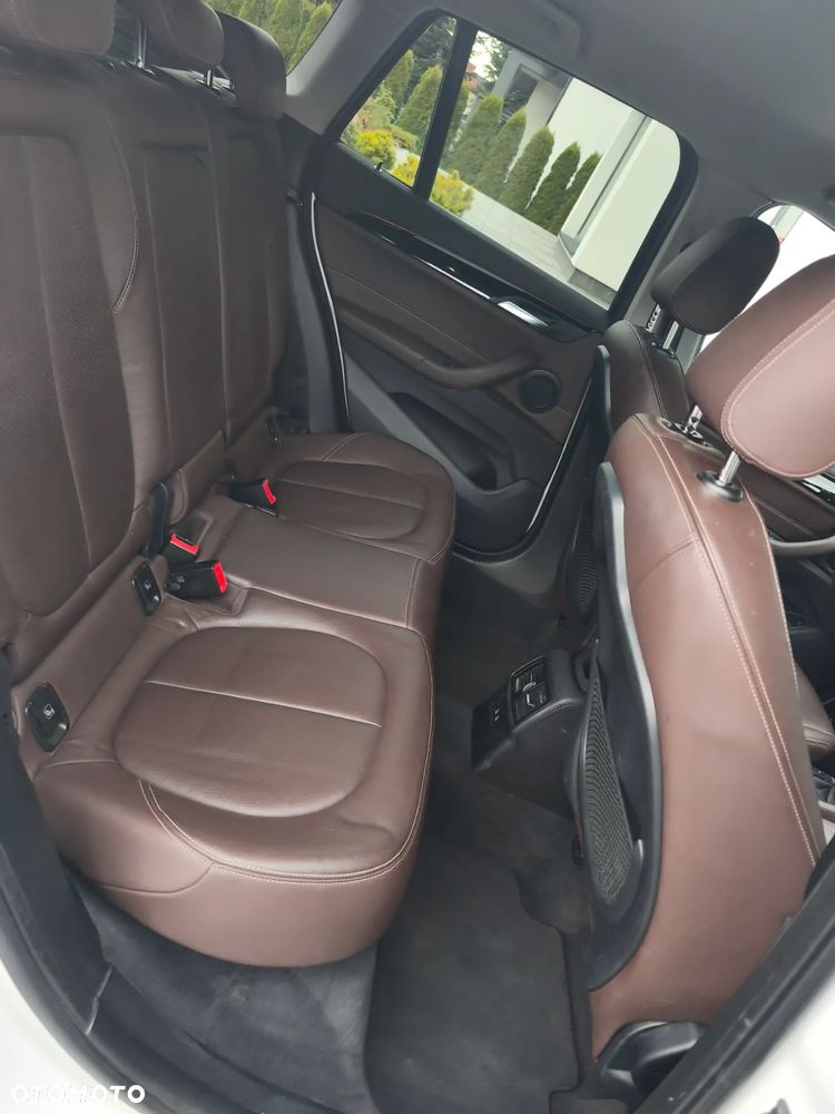 BMW X1 sDrive18d Business Edition - 13