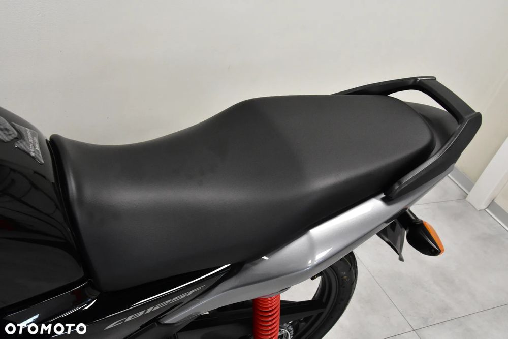 Honda CB - 15