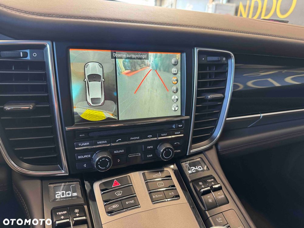 Porsche Panamera 4S Executive - 18