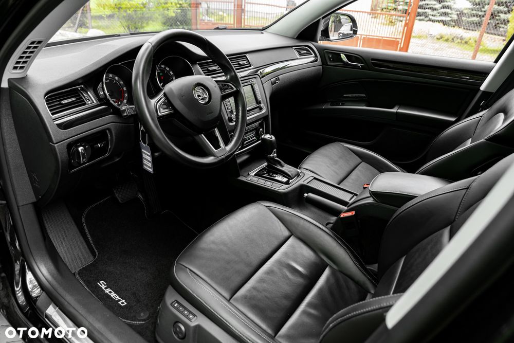 Skoda Superb 2.0 TDI Green tec 4x4 DSG Elegance - 15