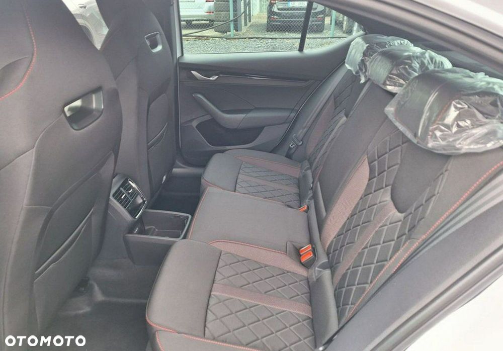 Skoda Octavia - 10
