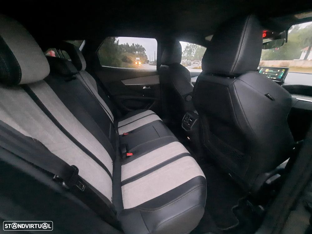 Peugeot 3008 1.6 Hybrid4 GT e-EAT8 - 43