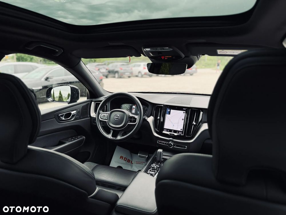 Volvo XC 60 B4 D AWD Ultimate Dark - 22
