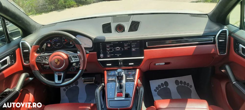 Porsche Cayenne - 6