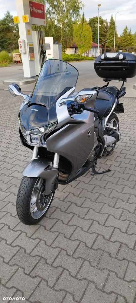 Honda VFR - 6