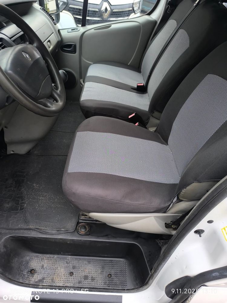 Renault Trafic - 11