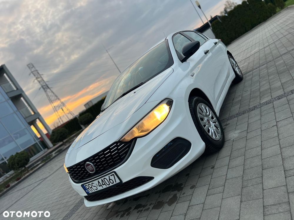 Fiat Tipo 1.4 16v Easy EU6d - 15