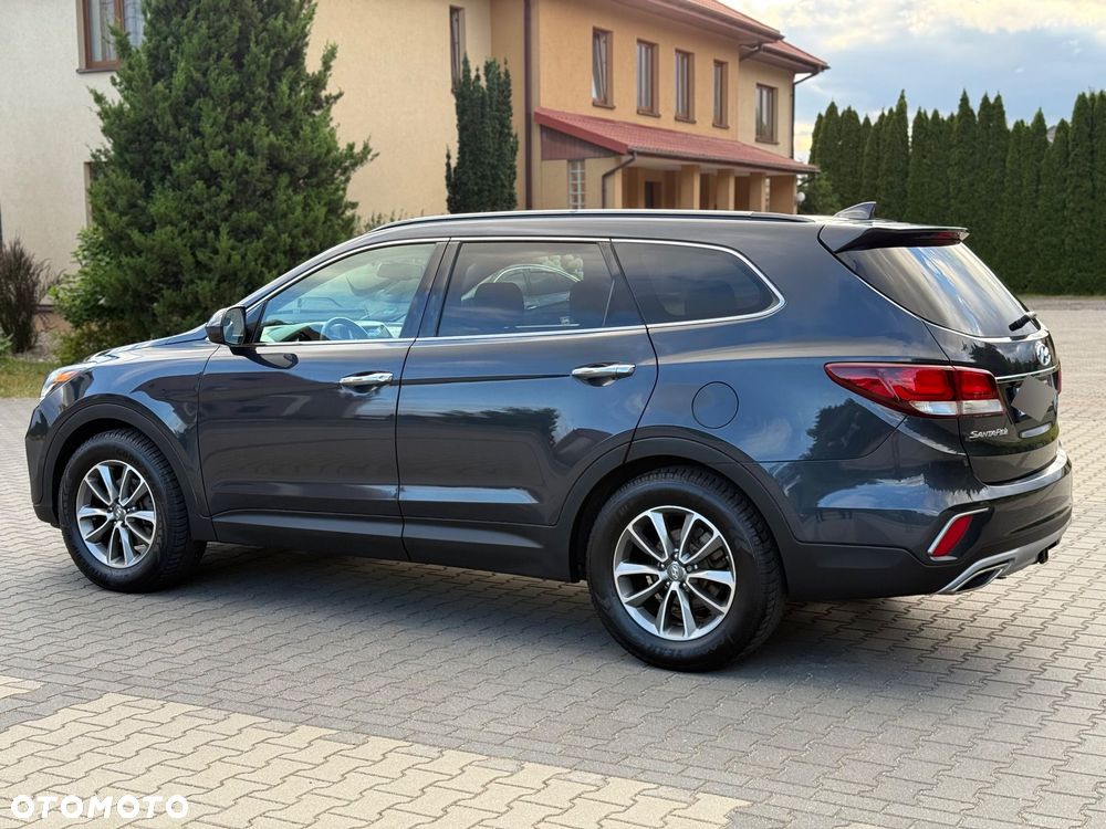 Hyundai Santa Fe - 9