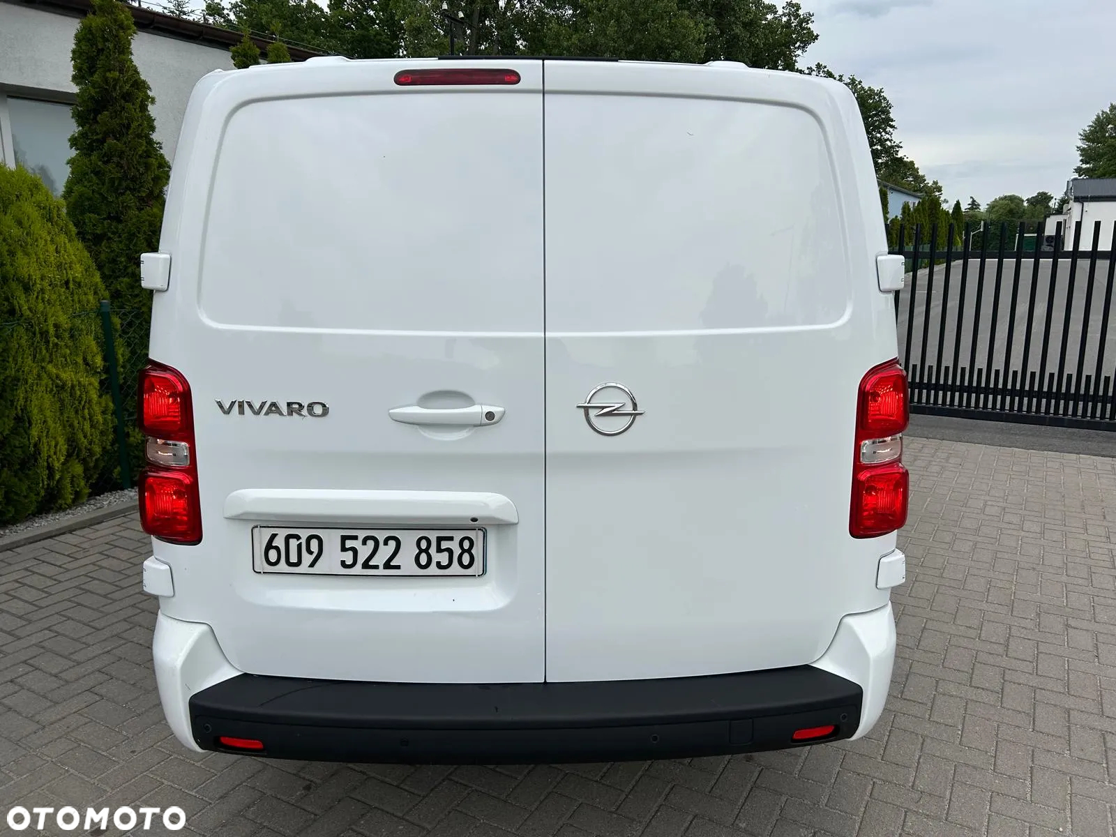 Opel Vivaro - 12