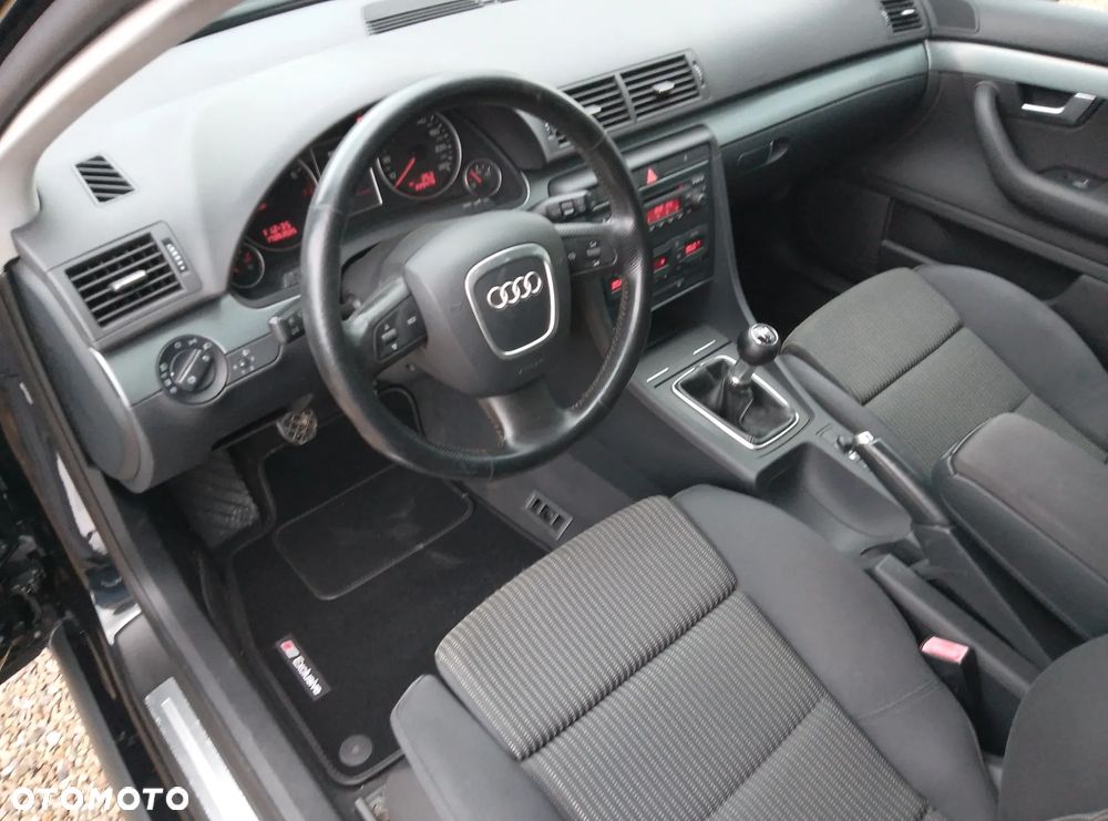 Audi A4 ver-1-8t - 28