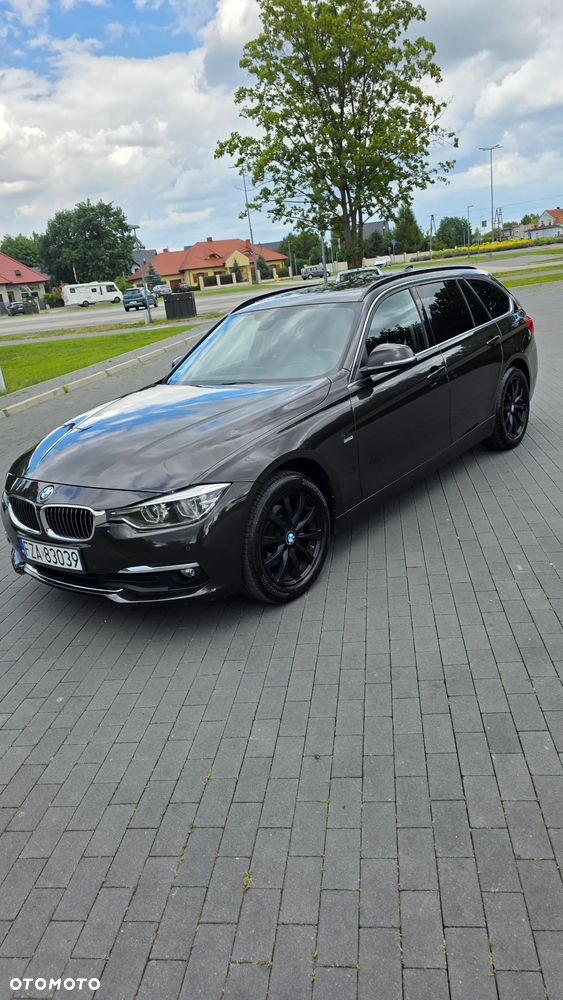 BMW Seria 3 320d Luxury Line - 9