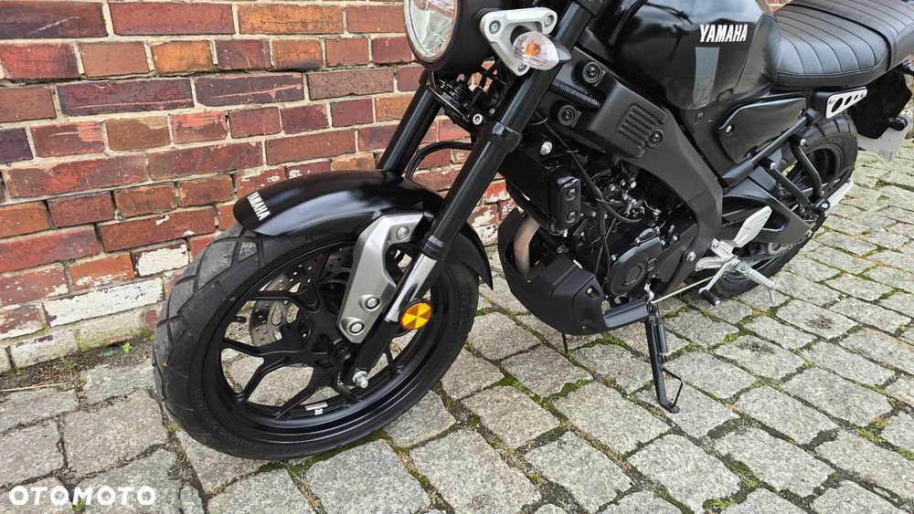 Yamaha XSR - 4