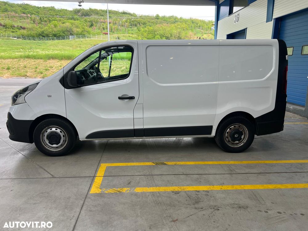 Renault TRAFIC - 2