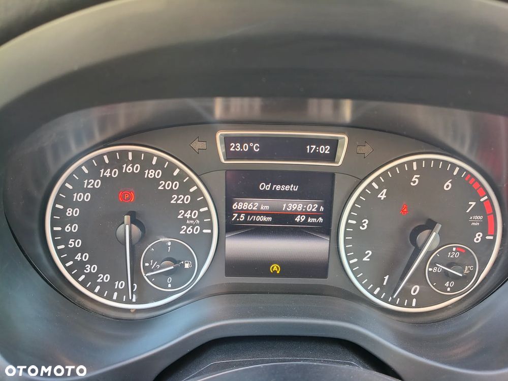 Mercedes-Benz GLA - 15