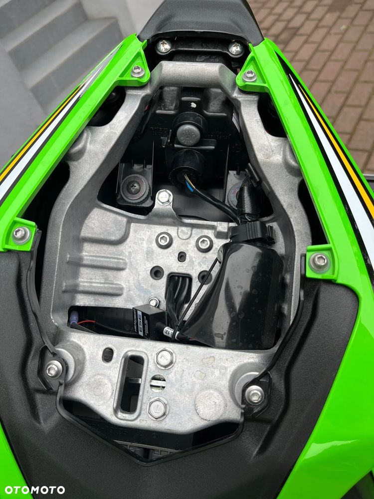 Kawasaki ZXR - 18