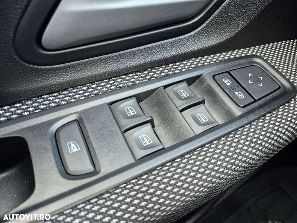 Dacia Sandero TCe 90 MT5 Expression - 25