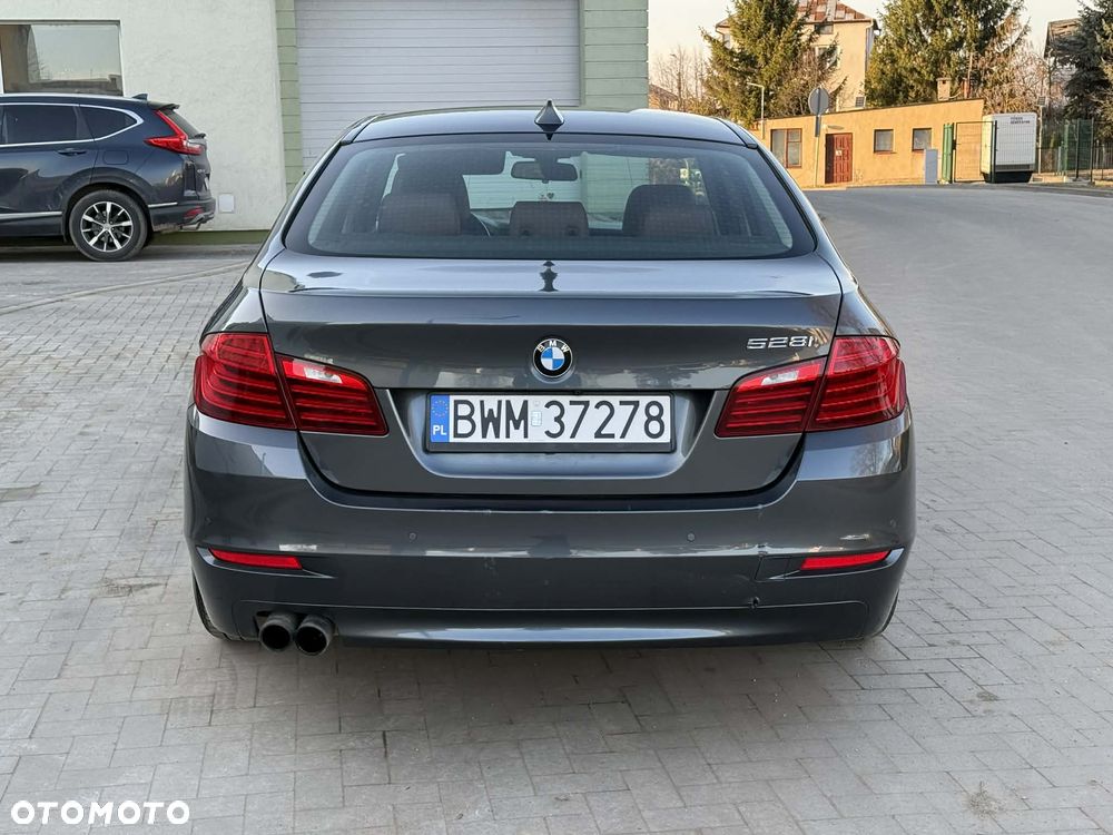 BMW Seria 5 - 8