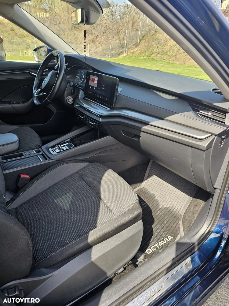 Skoda Octavia 2.0 TDI DSG Ambition - 8