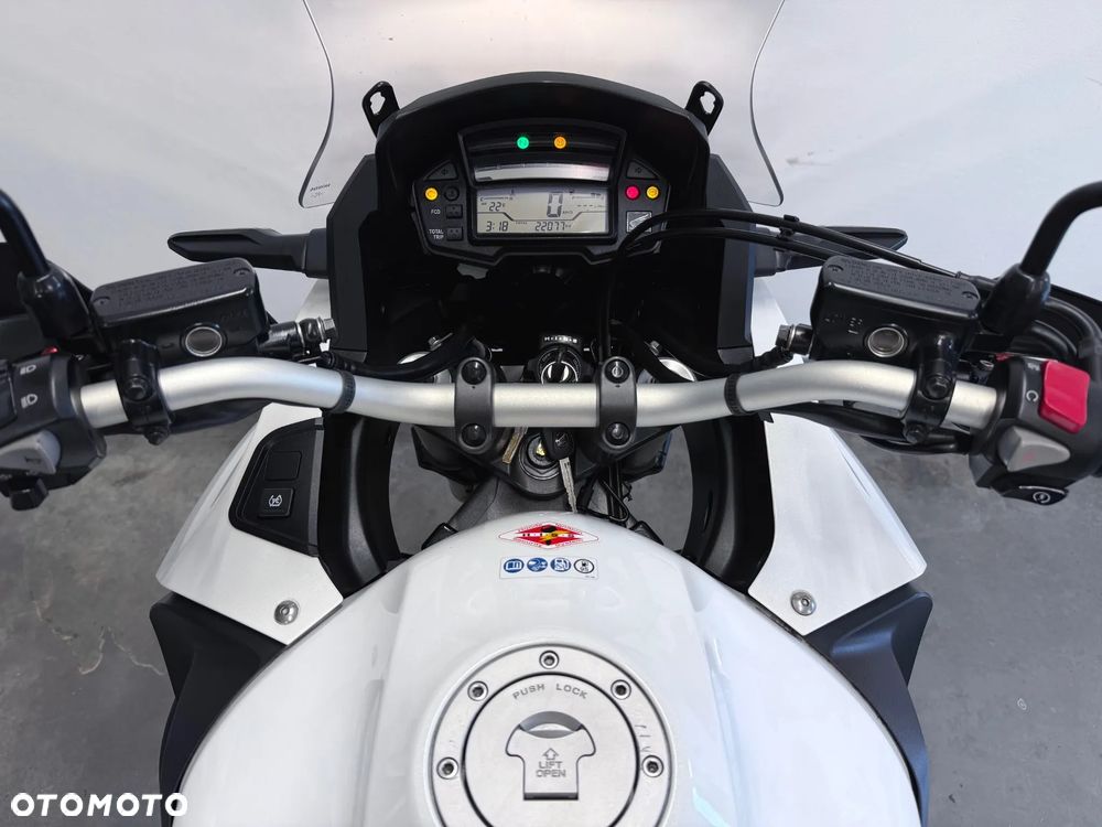 Honda VFR - 10