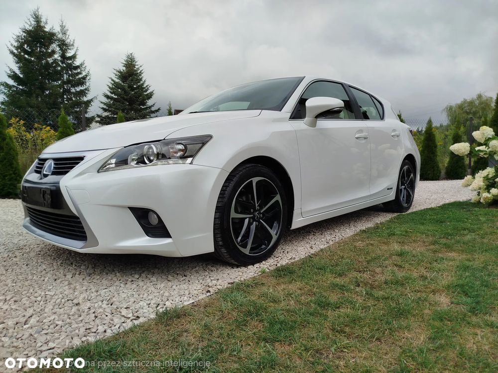 Lexus CT 200h Prestige - 4