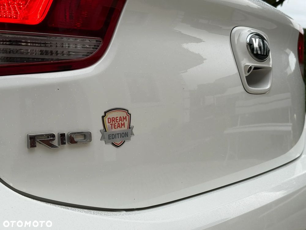 Kia Rio 1.2 Dream Team Edition - 13