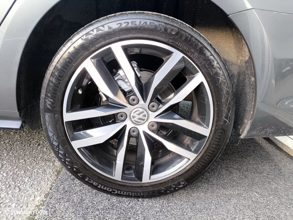 VW Golf Variant 1.6 TDi R-Line - 30