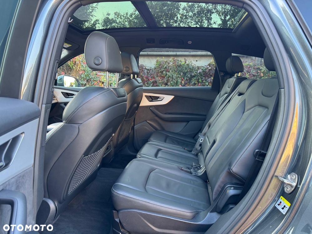 Audi Q7 55 TFSI e quattro tiptronic S line - 27