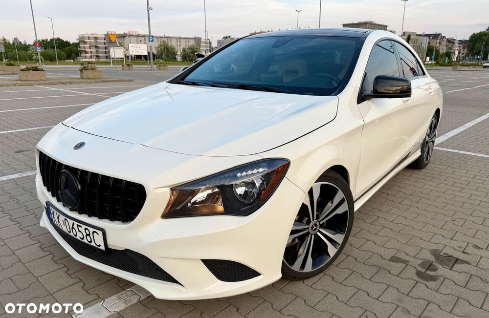 Mercedes-Benz CLA 250 7G-DCT StreetStyle - 1