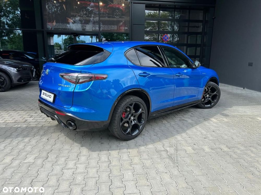 Alfa Romeo Stelvio - 7