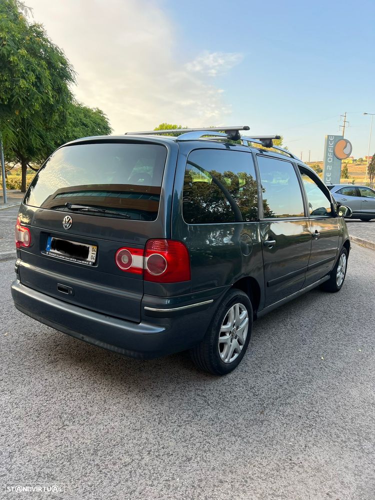 VW Sharan 1.9 TDi Highline TA+AC - 4