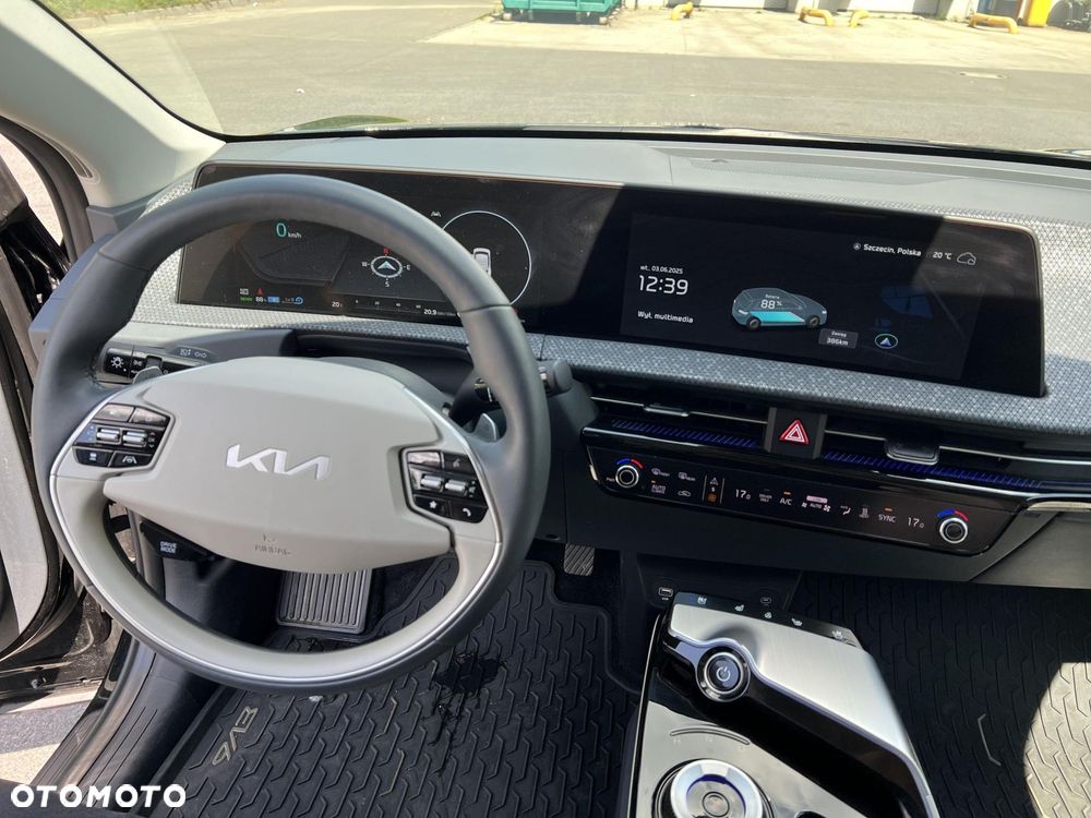 Kia EV6 77.4kWh Plus - 12