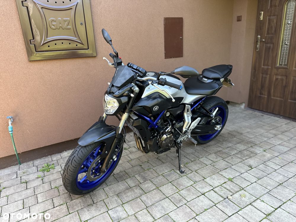 Yamaha MT - 19