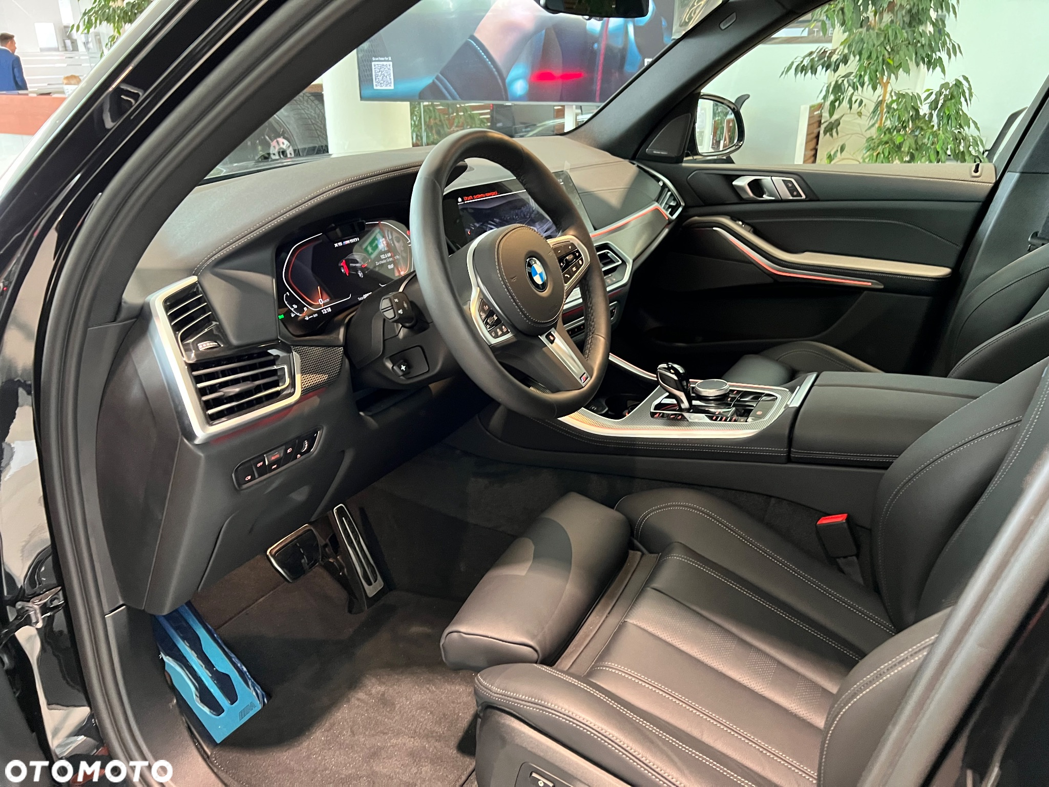 BMW X5 M M50i - 9