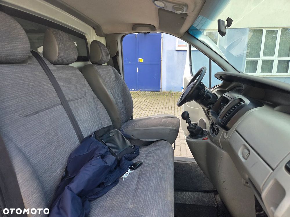Renault Trafic - 22