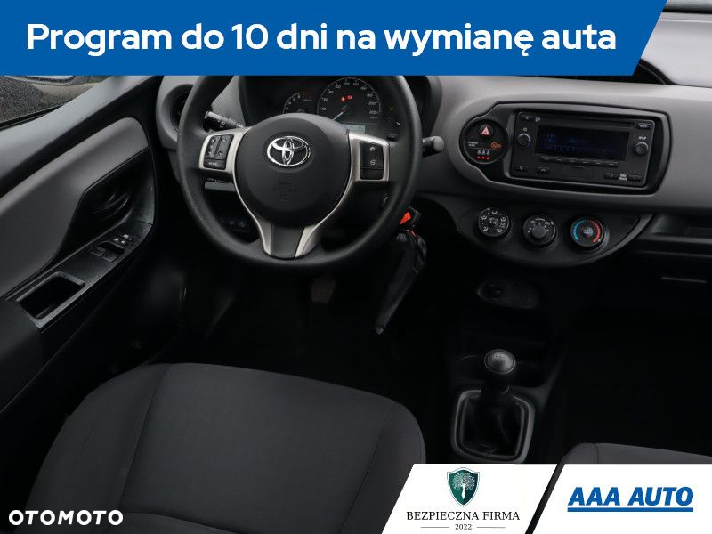 Toyota Yaris - 8