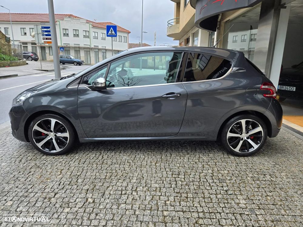 Peugeot 208 1.6 e-HDi Allure - 12