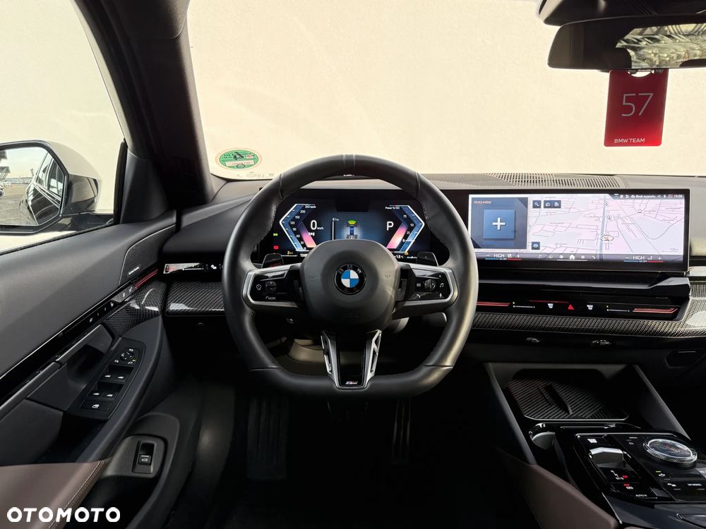 BMW Seria 5 520d - 32