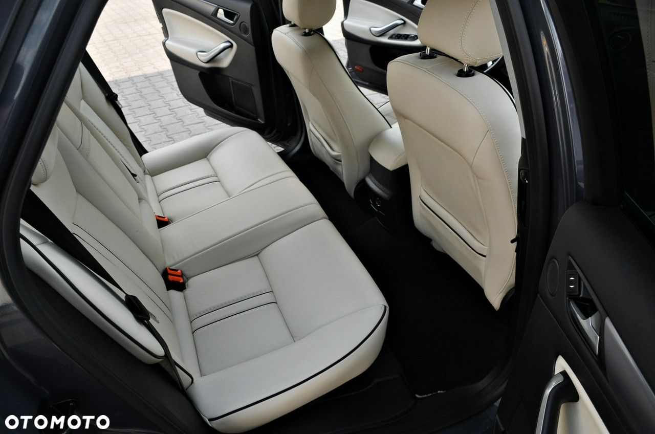 Ford Mondeo - 18